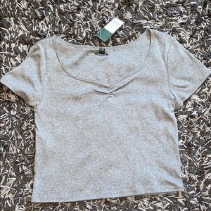 🌼Grey T-shirt